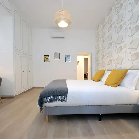 Ych-brand New Vatican Flat With Terrace شقة *